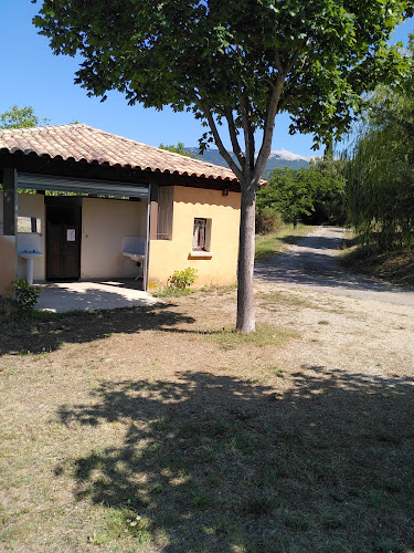 Camping municipal à Flassan