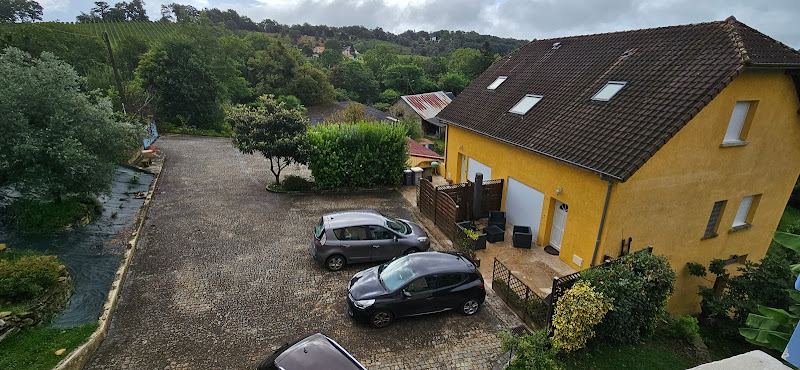 La maison fleurie à Aubertin