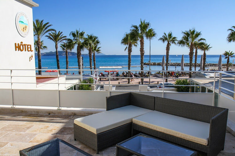 Appartement Hôtel A Deux Pas de L Eau à La Ciotat