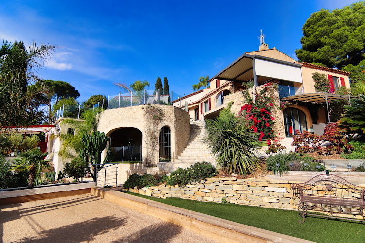 La Demeure Insoupçonnée à Cassis
