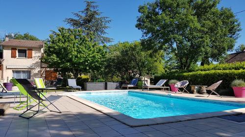 Gîtes de France® - Le Chalet à LUNAN