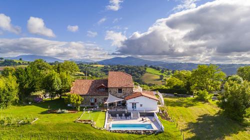 Maison Perbos 1556 à La Bastide Clairence