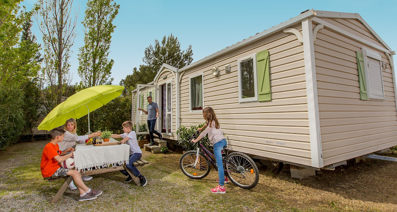 Camping Marina Plage à Vitrolles