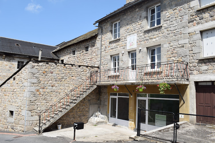 Les souliers de St Jacques à Saint-Alban-sur-Limagnole