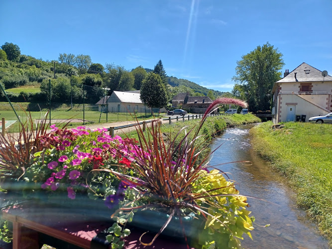 Aire de camping-cars à Lanteuil