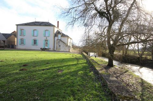 Le moulin mouillé à Verneuil