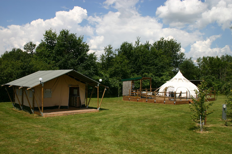 Camping La Petite Lande à Saint-Jory-de-Chalais