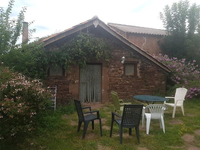 Gîte et chambre d hôtes des Monts à Saint-Izaire