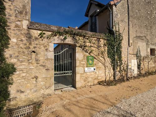 Trs grand Gte de groupe Les Petites ges à Mauvières