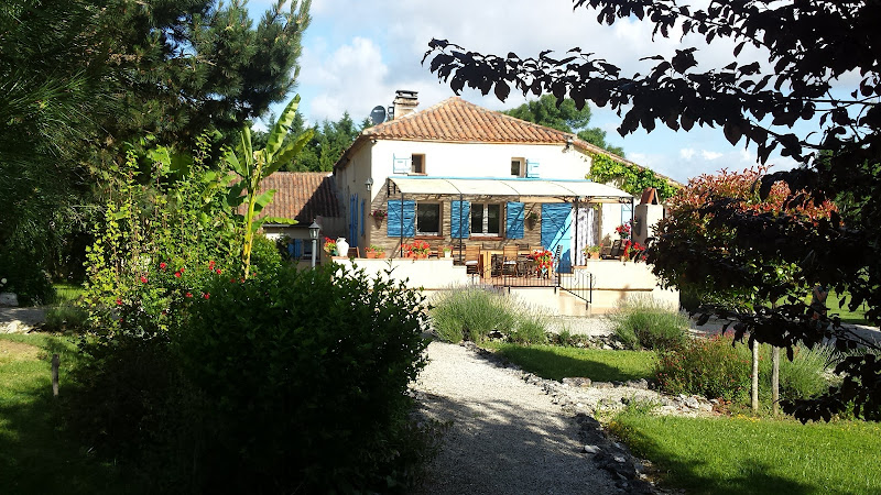 La Debottee Belge Cambres et table d hotes à Montesquieu