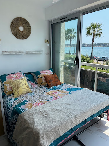 Marindoré Bandol Appartement Front Mer Refait À Neuf à Sanary-sur-Mer