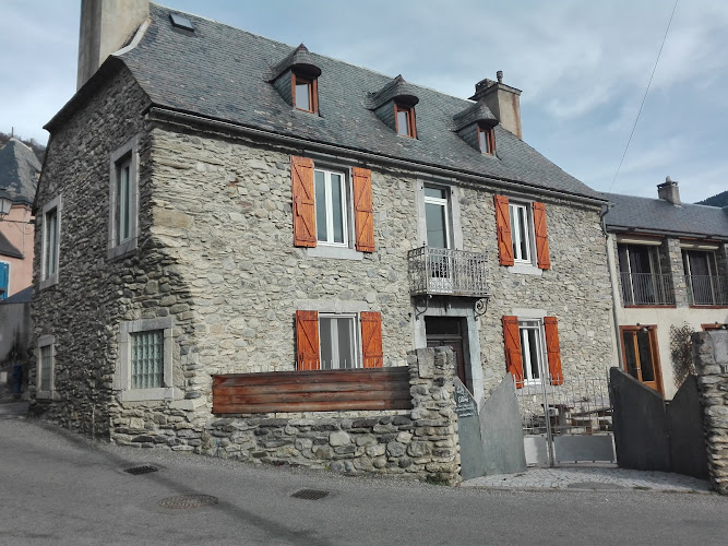 Les 2 Caleches à Ancizan