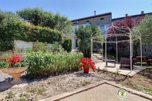 L'Amandier à SAINT-ANDRE-DE-CRUZIERES