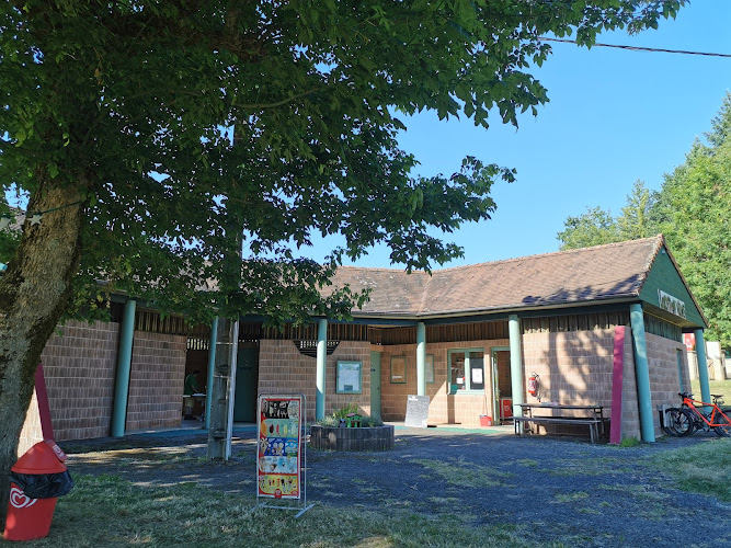Gare de st jean de Côle à Saint-Pardoux-la-Rivière
