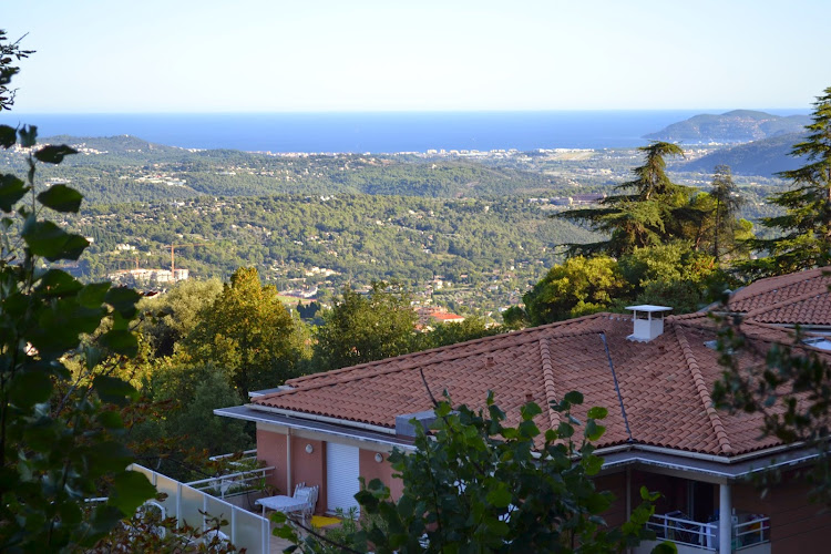 Nazarian Location meublée de vacances à Grasse