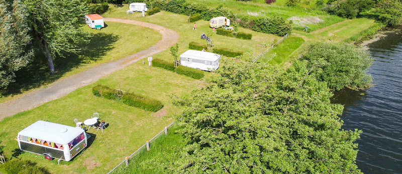 Camping L oeil Dans Le Retro à Avoise
