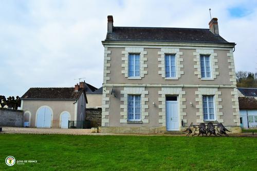 37g5531 à Antogny Le Tillac
