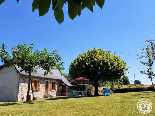 La Petite Maison à Saint Sornin Lavolps