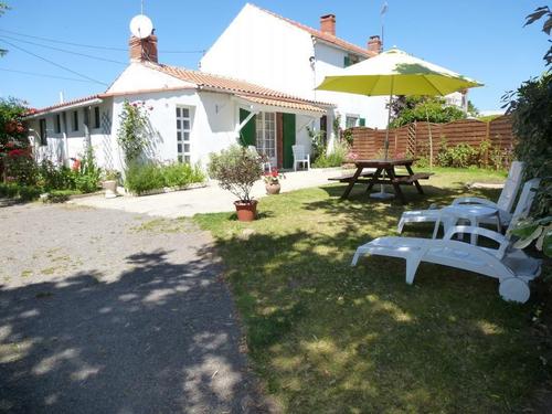 Grand gîte de 9 personnes à Saint-Julien-des-Landes