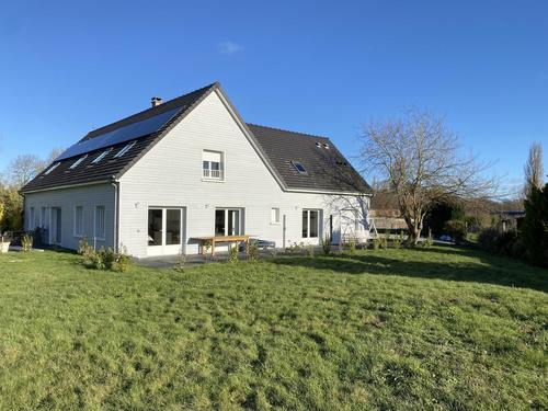 La maison bleue à Pende