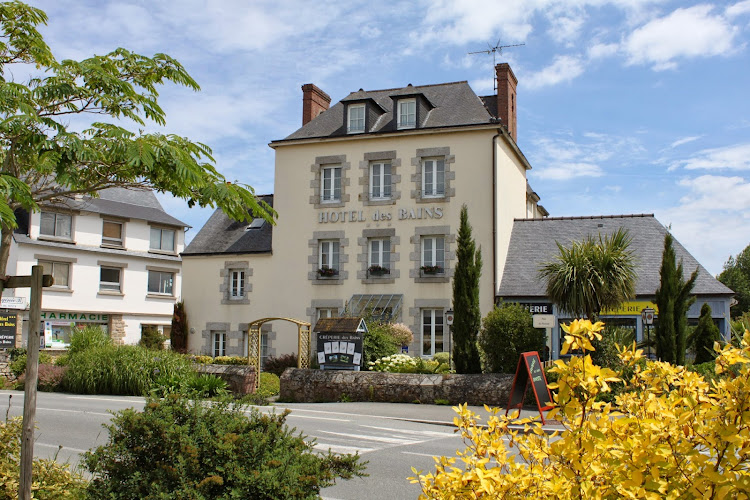 Hôtel des Bains à Lancieux