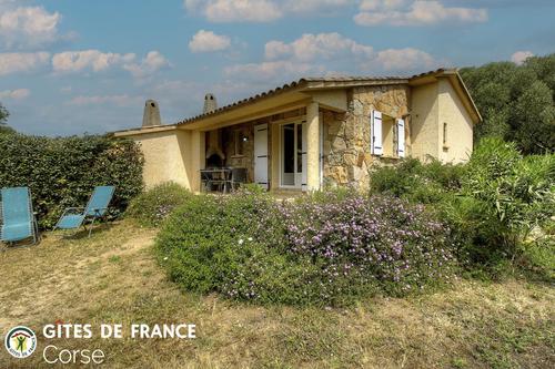 Les bergeries d'Ogliastrello à Figari