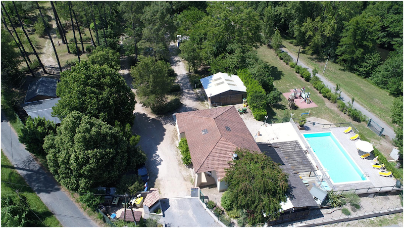 Camping Le Font du Merle à Branoux-les-Taillades