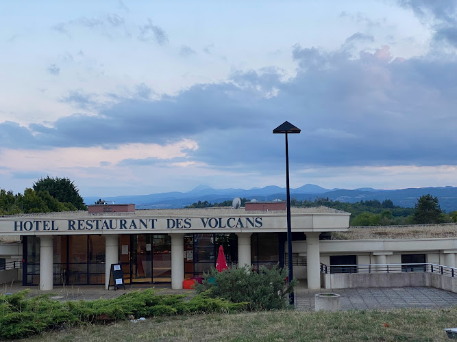 Hôtel des Volcans à Champs
