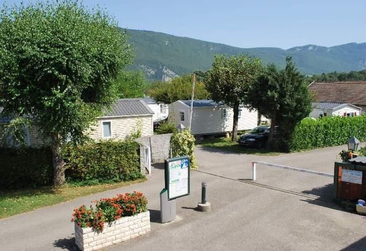 Camping Le Grand Verney à Novalaise