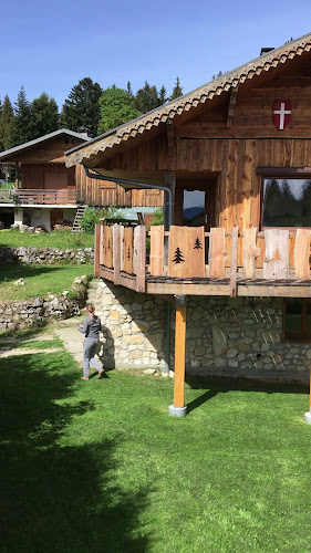 chalets Oskwarek au Revard à Montcel