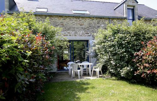 56g2528 à Tour-Du-Parc (Le)