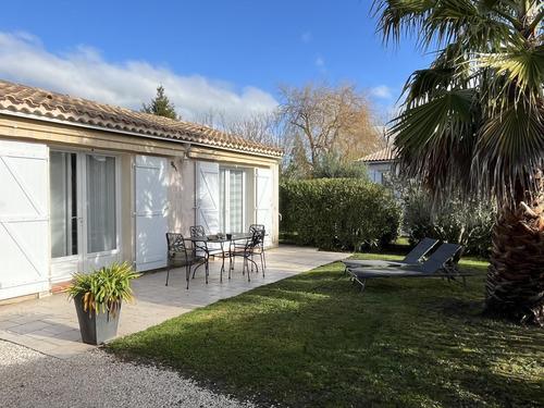 La Villa Fonbrun au calme à PIGNANS