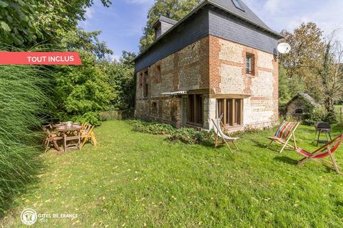 le Moulin Cantrein à Livet Sur Authou