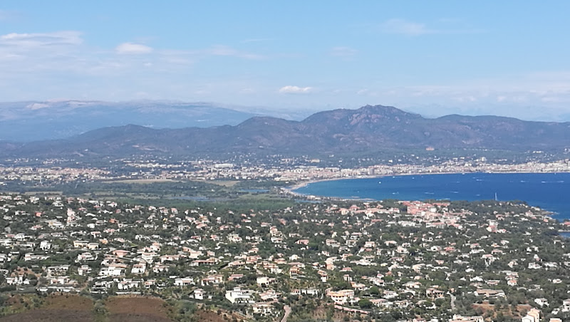 Hôtel Le Corsaire II à Roquebrune-sur-Argens