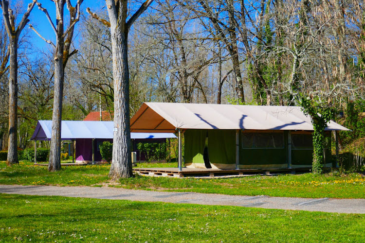 Camping Tente Simone CAZALS à Cazals