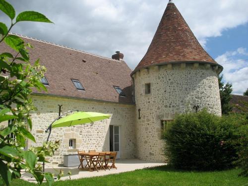 Courpotin- Gite de la Tourelle à Coulonges Sur Sarthe