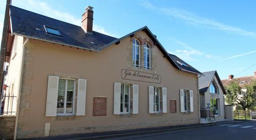 L'ancienne école à Sarceaux