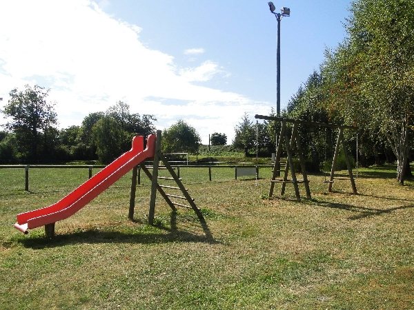 Aire de camping-car à Canet-de-Salars