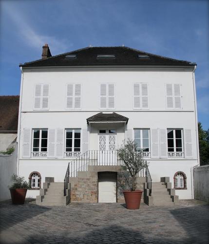 Gîte Villa Blanche à BOISSY-SOUS-SAINT-YON