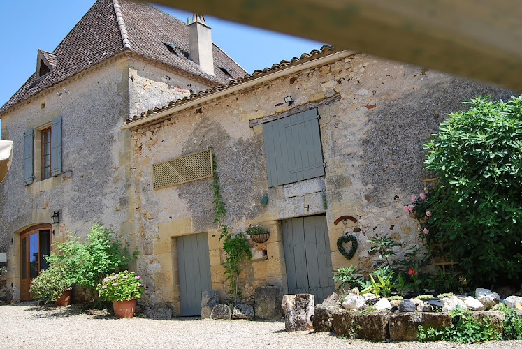 Gite with pool à Monsac