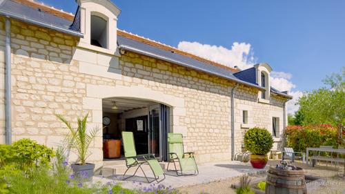 La Gilbardière à Savigny En Veron