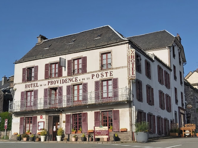 hôtel De La Providence Et De La Poste à Besse-et-Saint-Anastaise