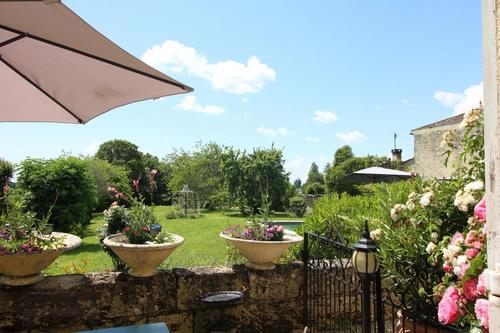 La Suite du Presbytère à PUISSEGUIN