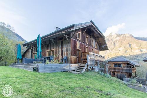 Grand Cerf à Chatillon-Sur-Cluses