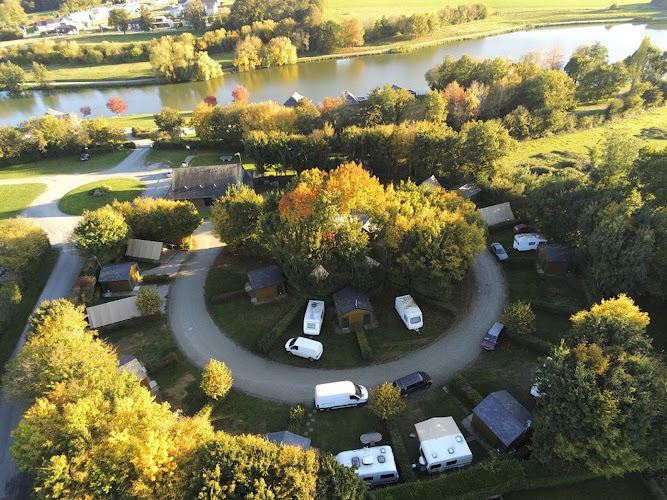 Holiday Village and Fishing à Villiers-Charlemagne