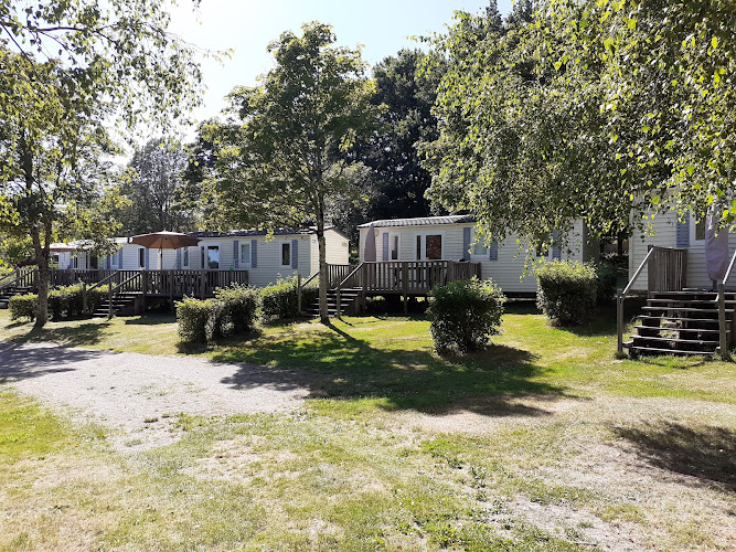 Camping du Lac de Mondon à Cromac