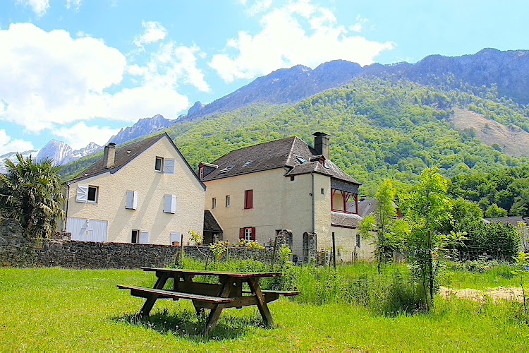 Gîte d étape et de séjour Maison Despourrins à Accous