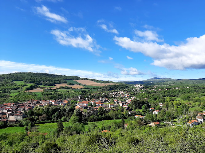 Parc résidentiel de loisirs Le Domaine du Lac d Aydat à Aydat