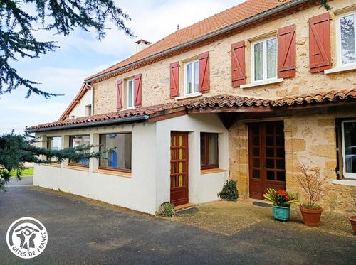 Gîtes de France® - L'Ancienne Auberge à Labathude