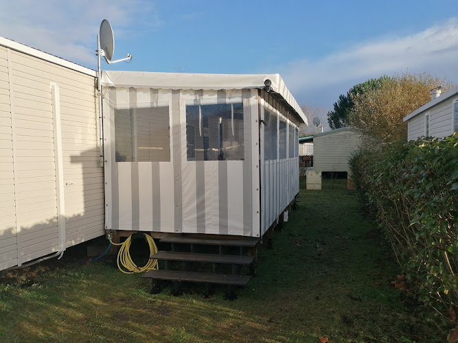 Mobil-home Les pins del sol à Gastes